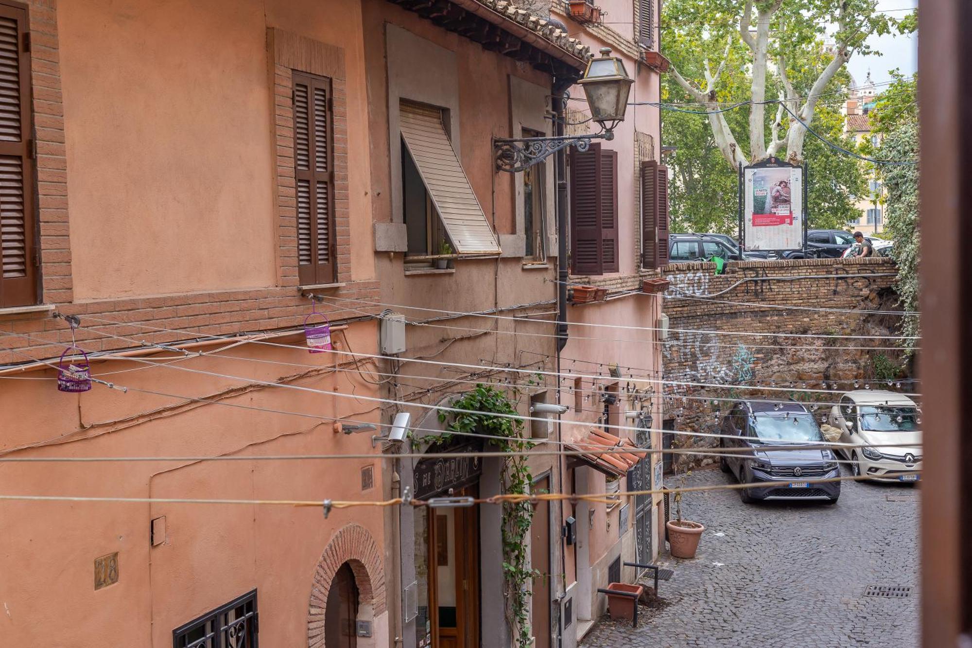 Iflat Modern & Comfortable In Trastevere Appartement *